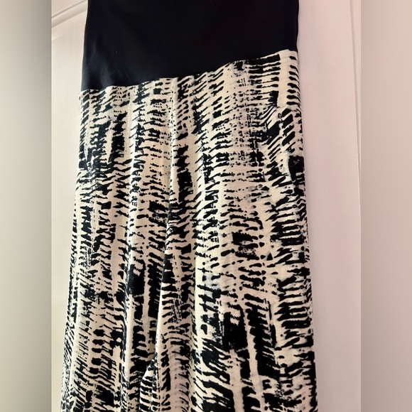 Filthy Mouth Strapless Romper. Size Small. NWT. - Picture 4 of 8